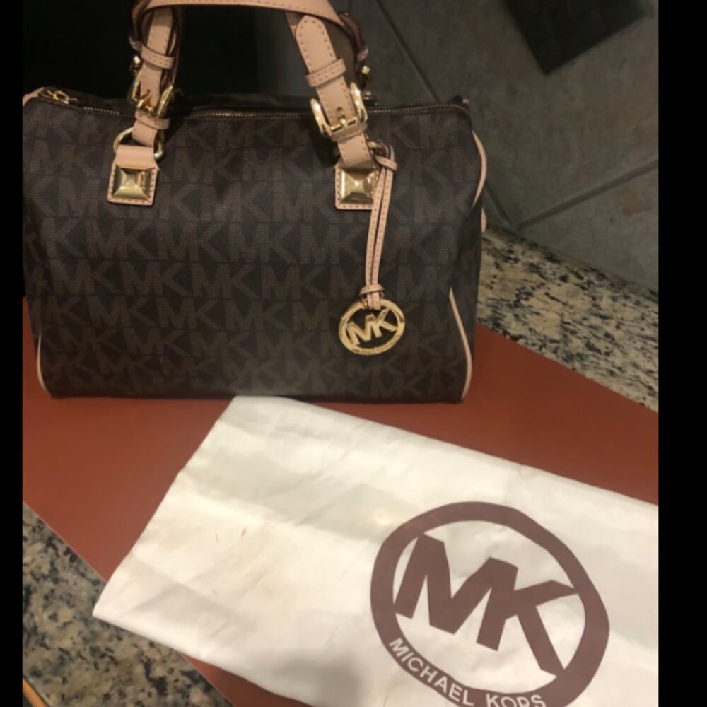 Michael Kors Women Grayson Boston Large Handbag Purse Brown/Cream